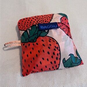 BAGGU Strawberry Reusable